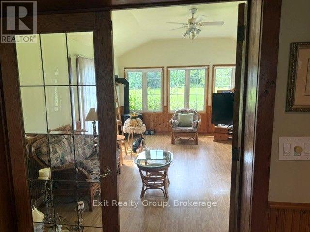 593 County Rd 28, Prince Edward County, Ontario  K8N 4Z7 - Photo 15 - X13796792