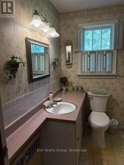 593 County Rd 28, Prince Edward County, Ontario  K8N 4Z7 - Photo 19 - X13796792