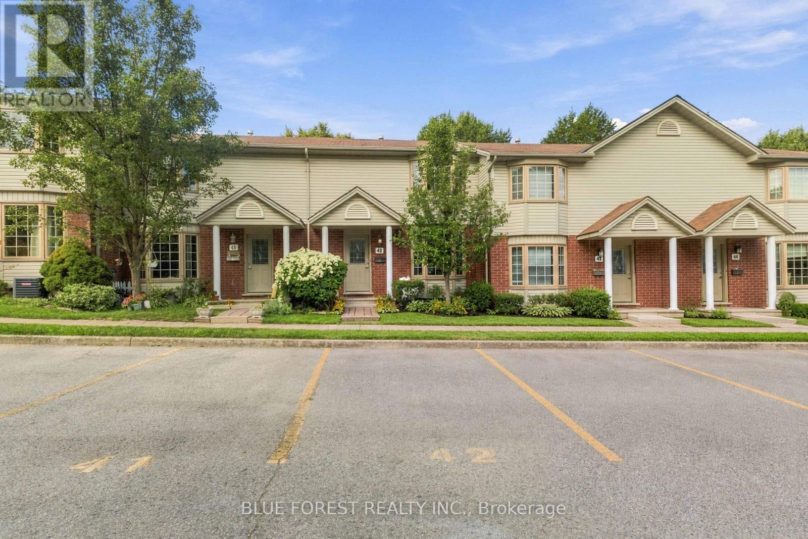 42 - 70 Chapman Court, London North, Ontario  N6G 4Z4 - Photo 2 - X13829404