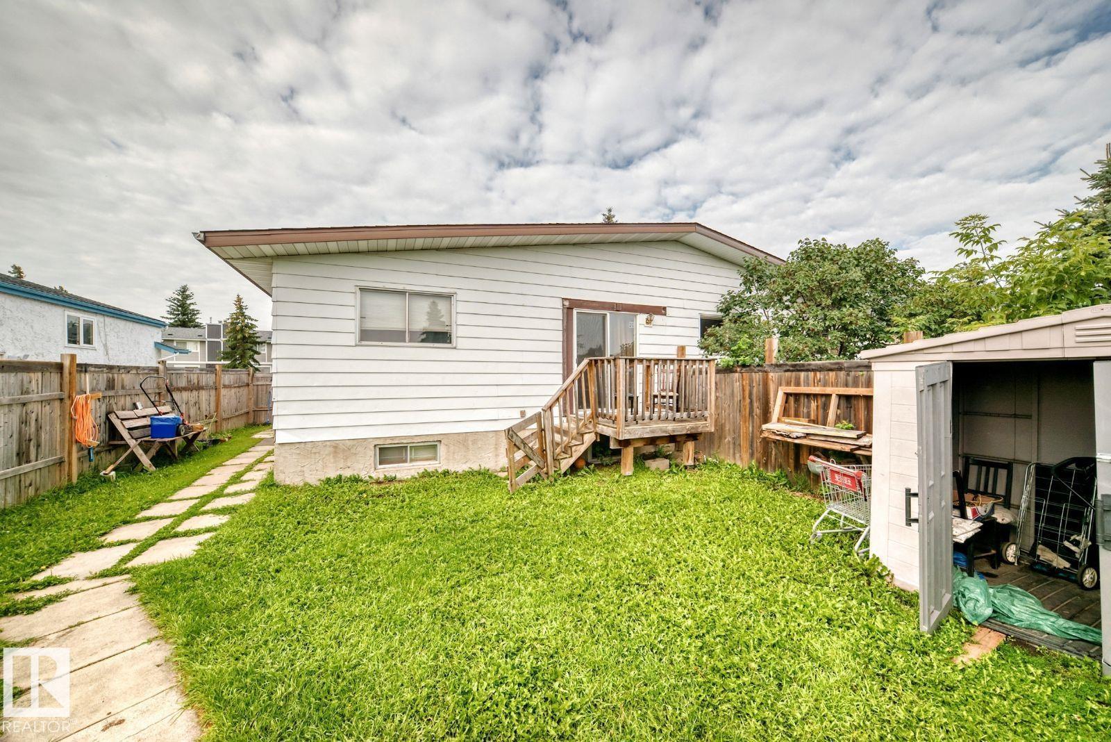 1035 LAKEWOOD RD N NW