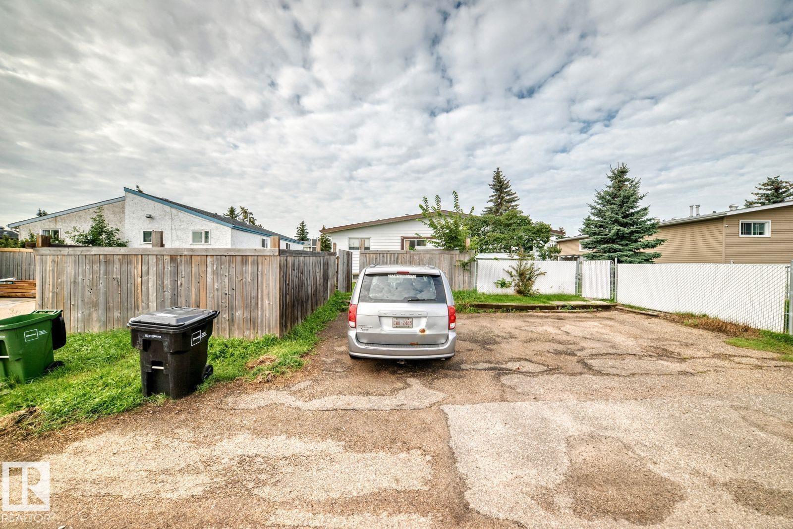 1035 LAKEWOOD RD N NW