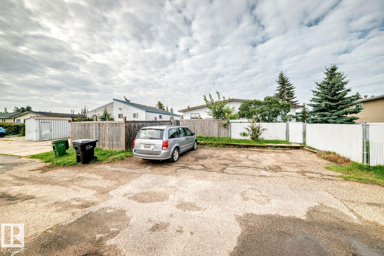 1035 LAKEWOOD RD N NW