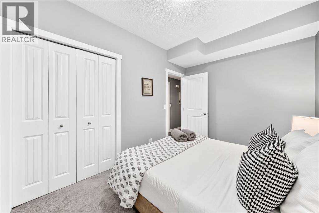 133 Drake Landing Heath, Okotoks, Alberta  T1S 0G8 - Photo 39 - A2335639