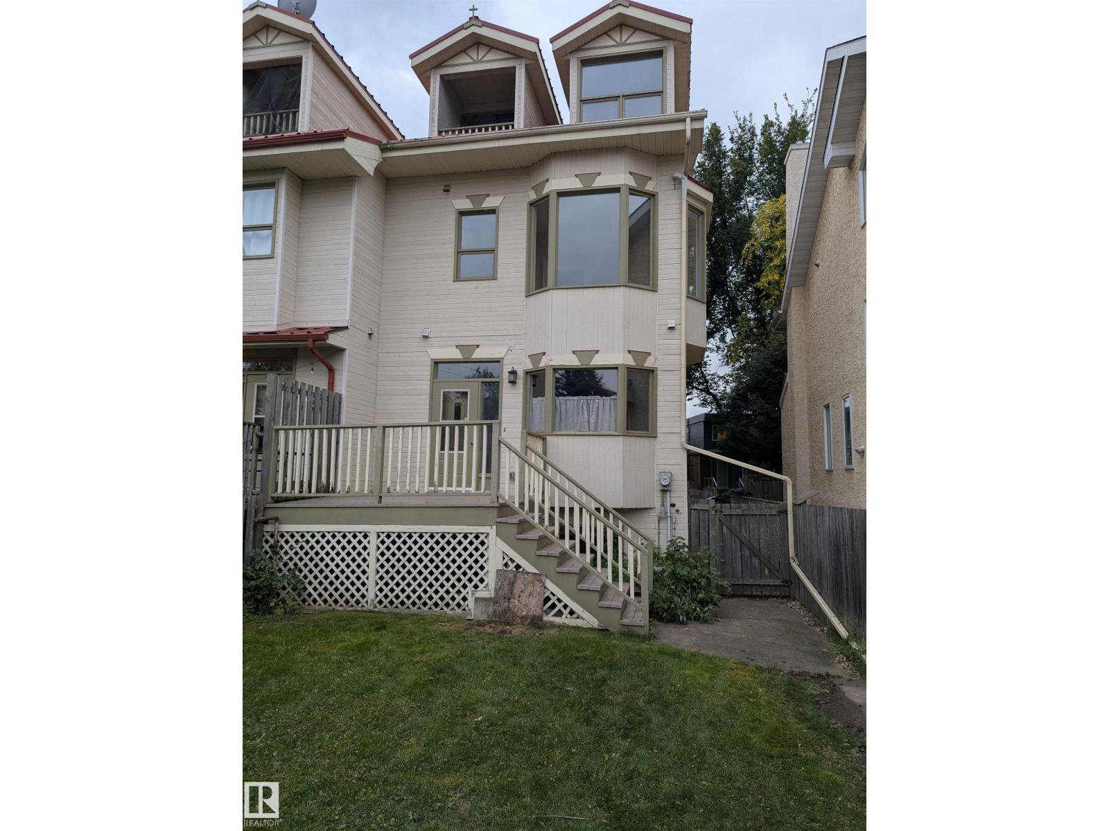 11110 UNIVERSITY AV NW