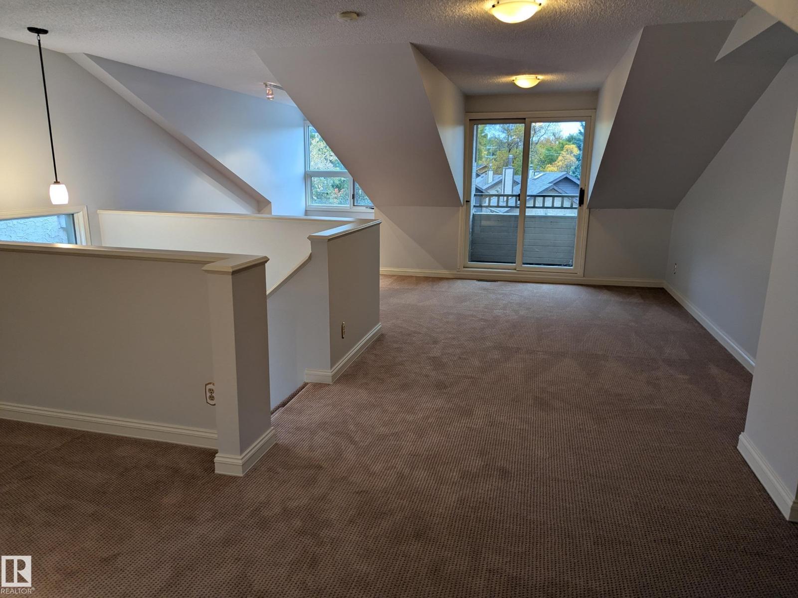 11110 UNIVERSITY AV NW