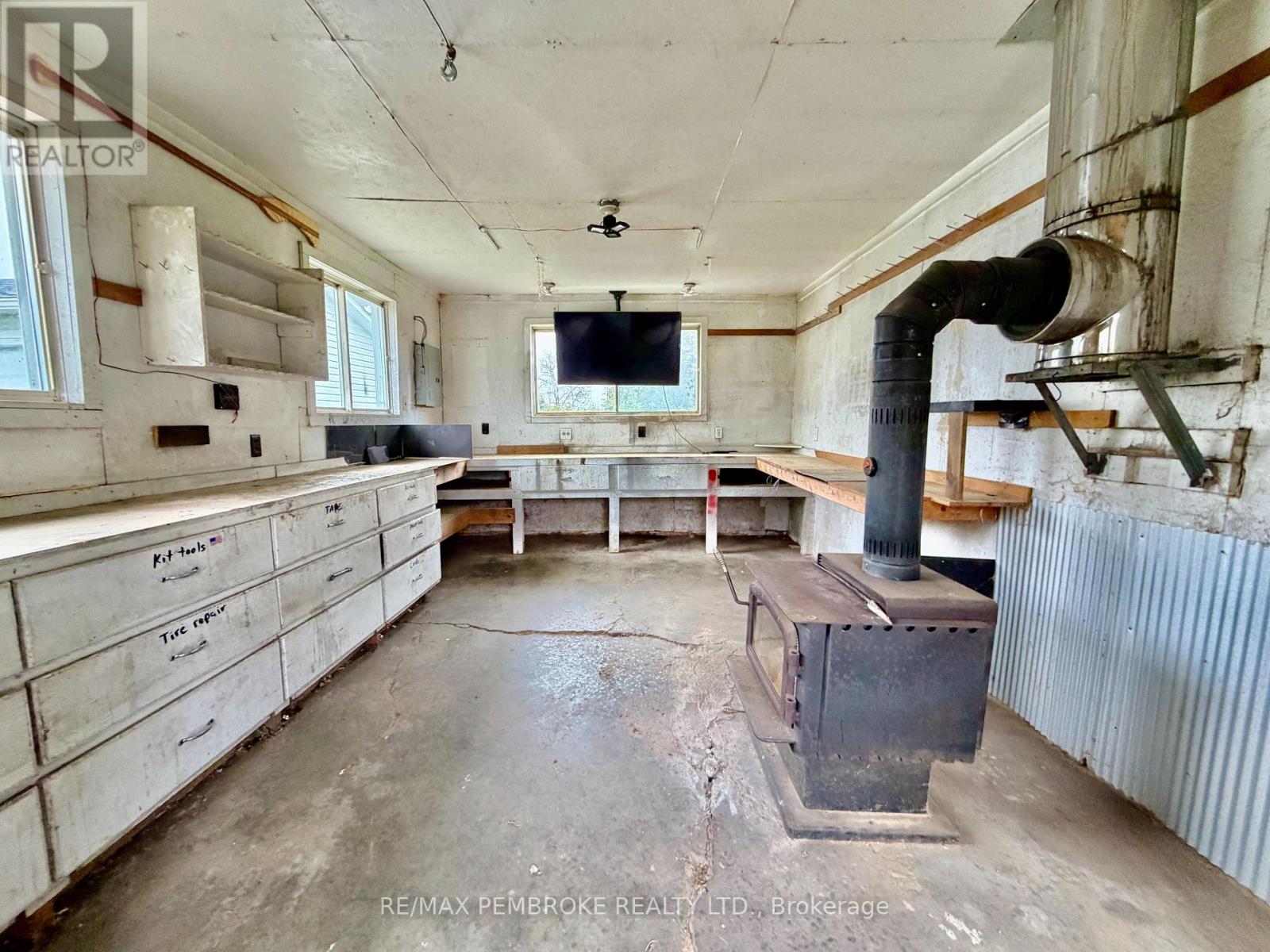 2066 La Passe Road, Whitewater Region, Ontario  K0J 1C0 - Photo 30 - X13829430