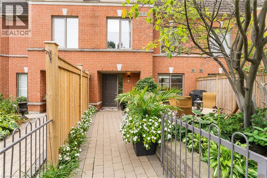442 Maple Avenue Unit# Th9, Burlington, Ontario  L7S 2L7 - Photo 3 - 40866651