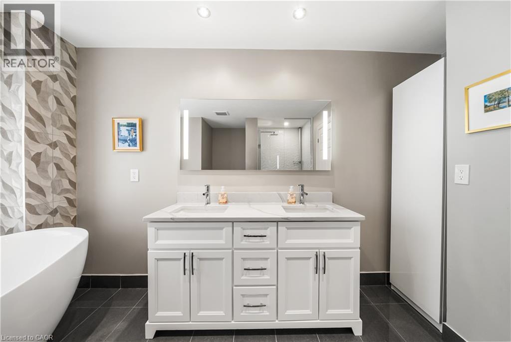 442 Maple Avenue Unit# Th9, Burlington, Ontario  L7S 2L7 - Photo 36 - 40866651