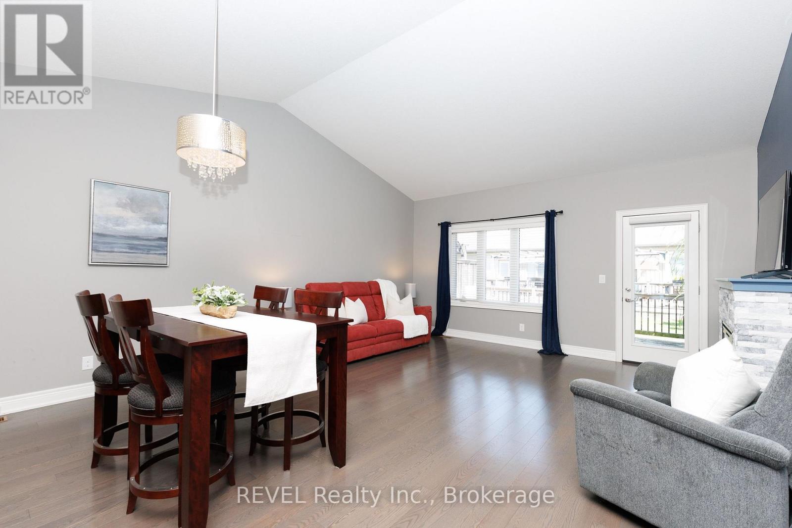 38 Sandalwood Common, St. Catharines (Port Weller), Ontario  L2M 0B3 - Photo 10 - X13829392