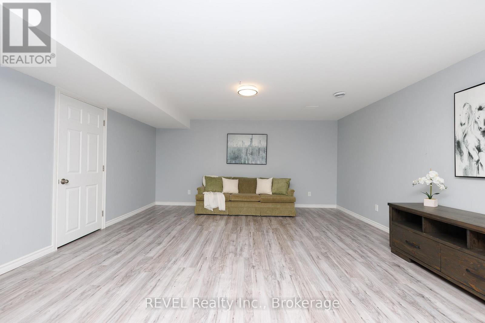 38 Sandalwood Common, St. Catharines (Port Weller), Ontario  L2M 0B3 - Photo 25 - X13829392