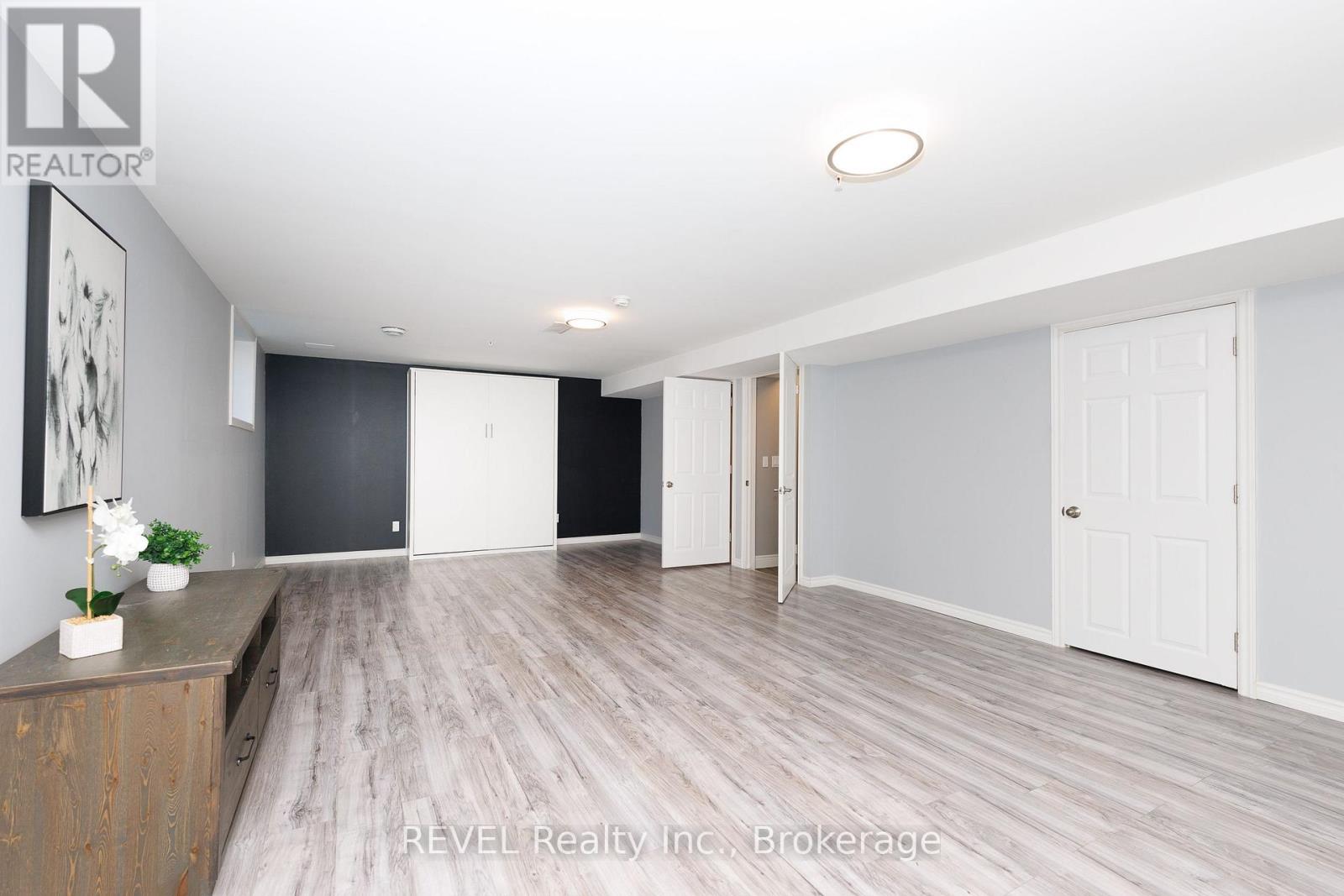 38 Sandalwood Common, St. Catharines (Port Weller), Ontario  L2M 0B3 - Photo 27 - X13829392