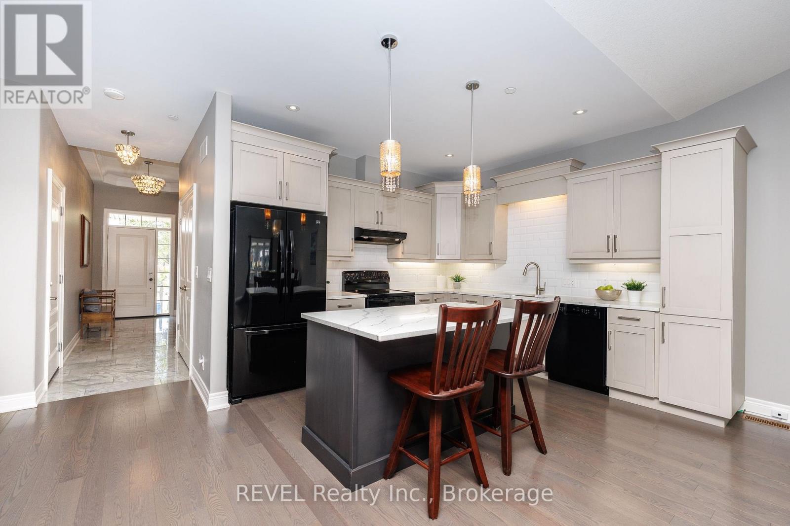 38 Sandalwood Common, St. Catharines (Port Weller), Ontario  L2M 0B3 - Photo 7 - X13829392