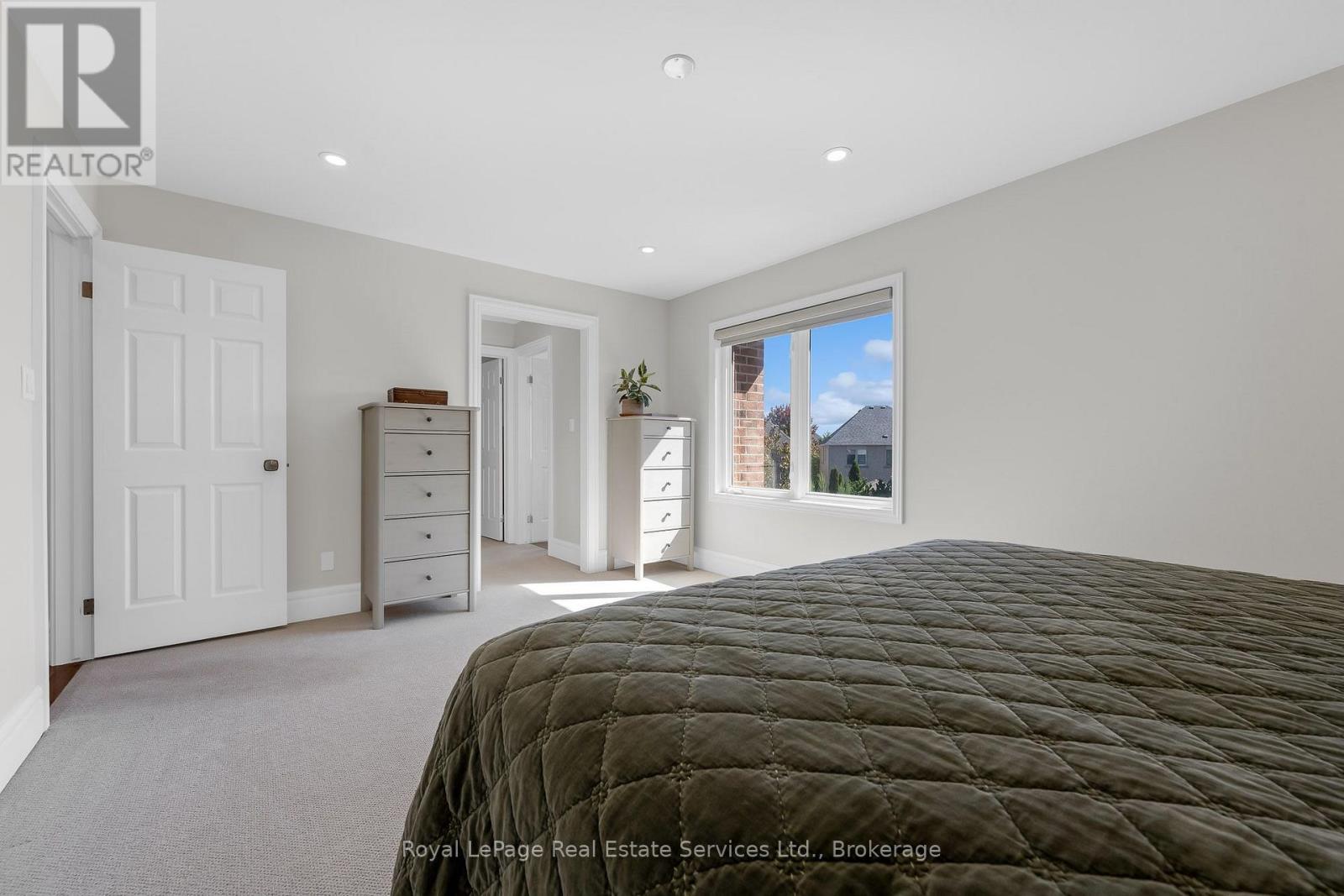2271 Littondale Lane, Oakville, Ontario  L6M 0A6 - Photo 15 - W13829452
