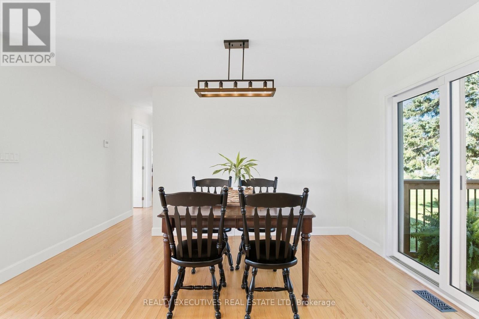 11895 Cloverdale Road, North Dundas, Ontario  K0C 2K0 - Photo 18 - X13829366
