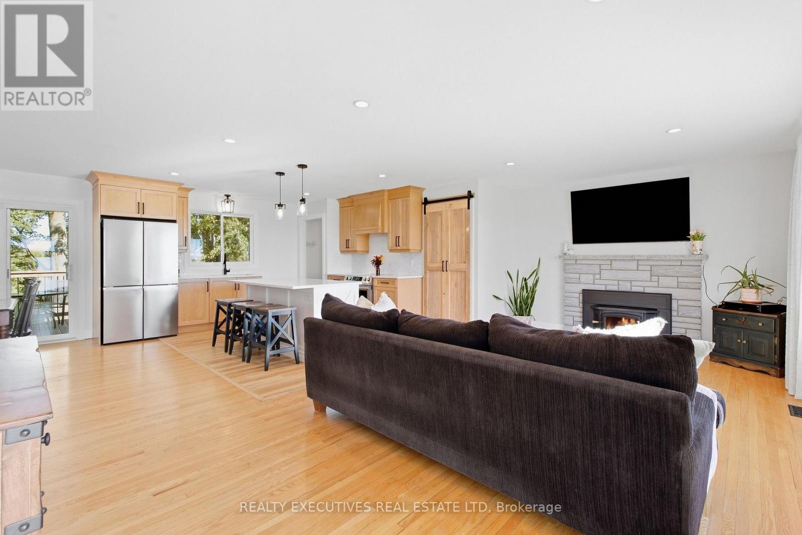 11895 Cloverdale Road, North Dundas, Ontario  K0C 2K0 - Photo 20 - X13829366