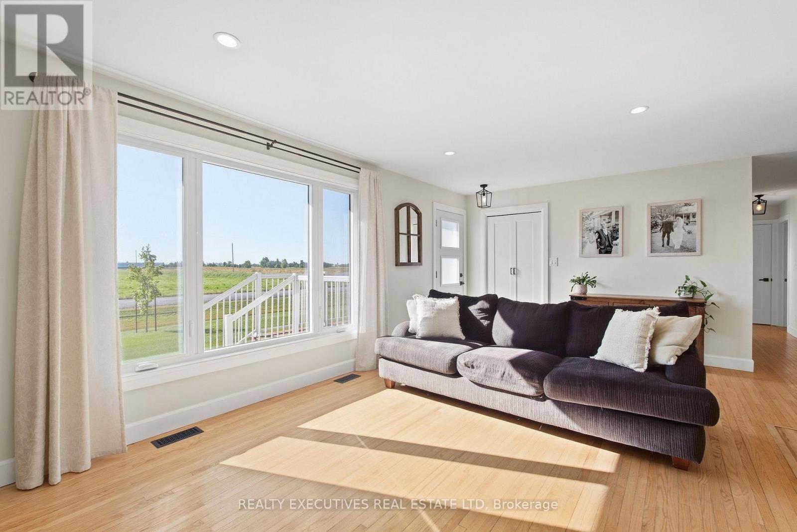 11895 Cloverdale Road, North Dundas, Ontario  K0C 2K0 - Photo 23 - X13829366