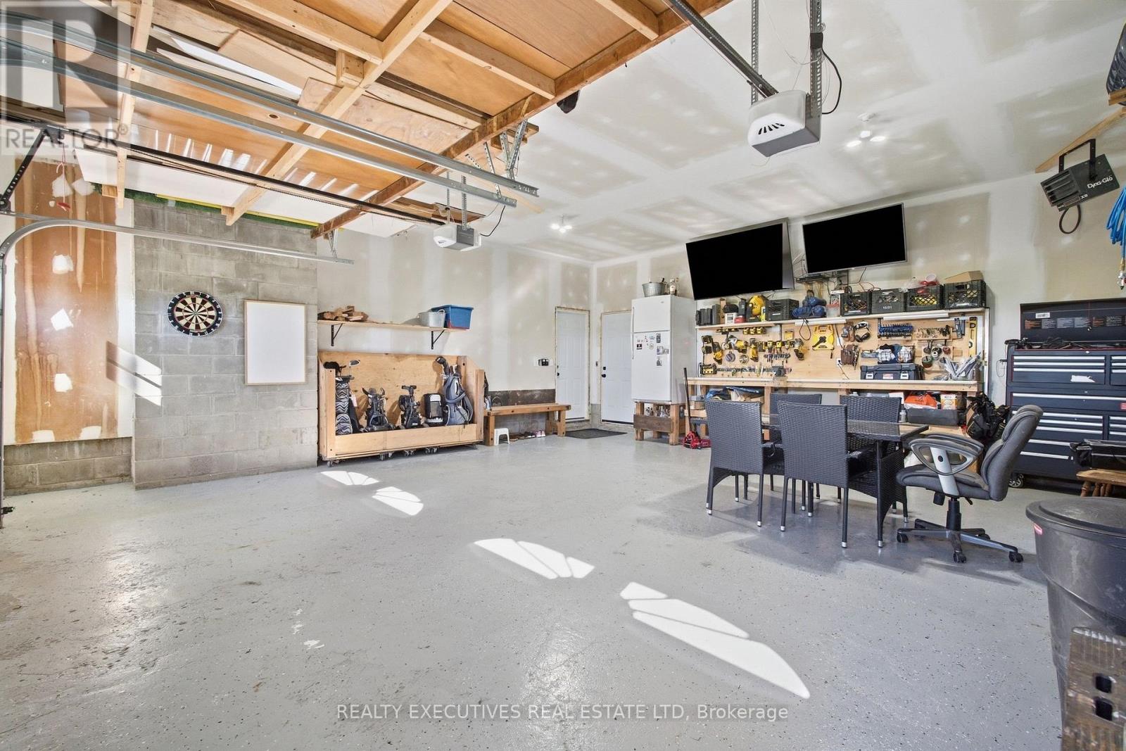 11895 Cloverdale Road, North Dundas, Ontario  K0C 2K0 - Photo 36 - X13829366