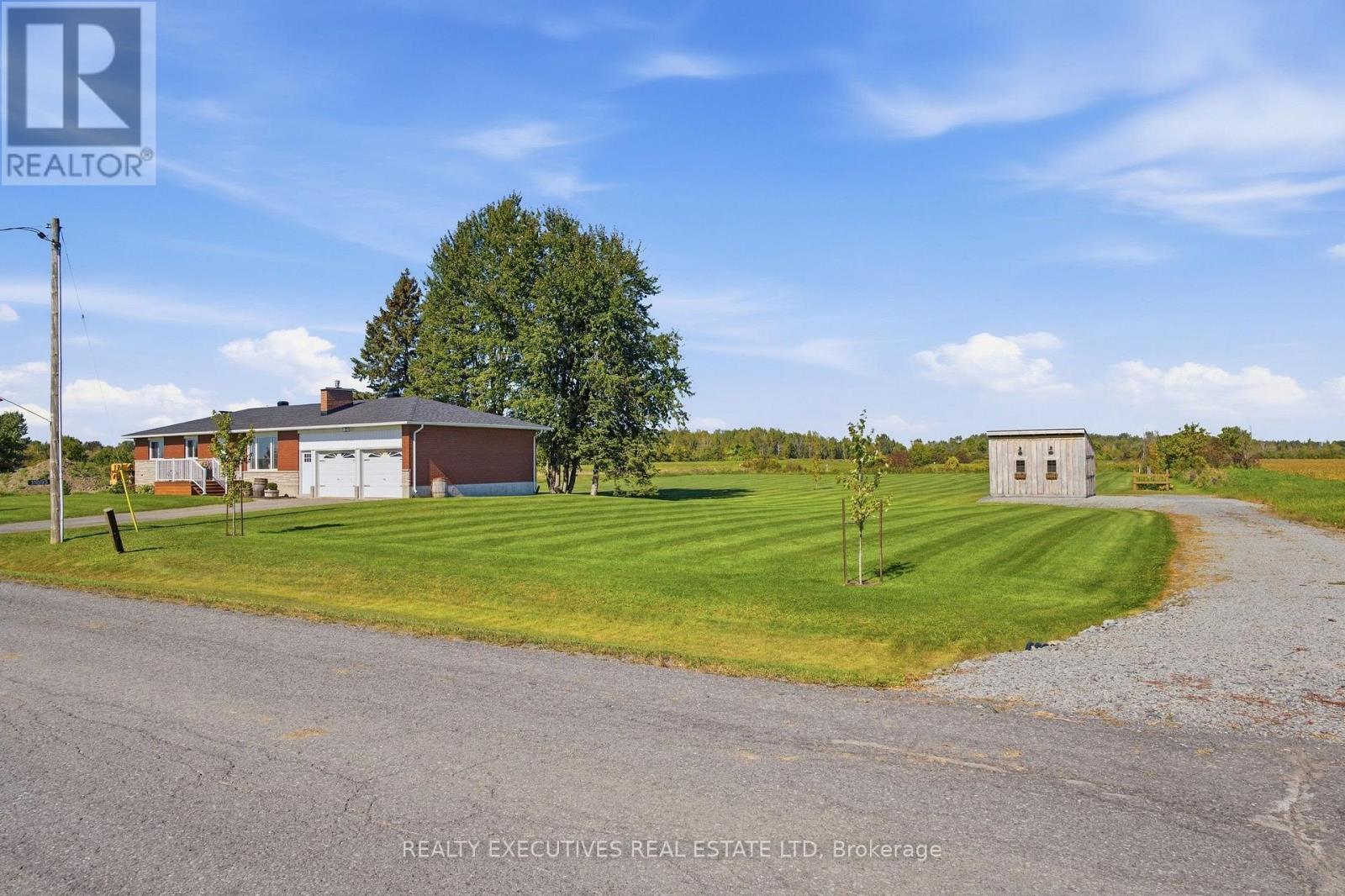 11895 Cloverdale Road, North Dundas, Ontario  K0C 2K0 - Photo 43 - X13829366