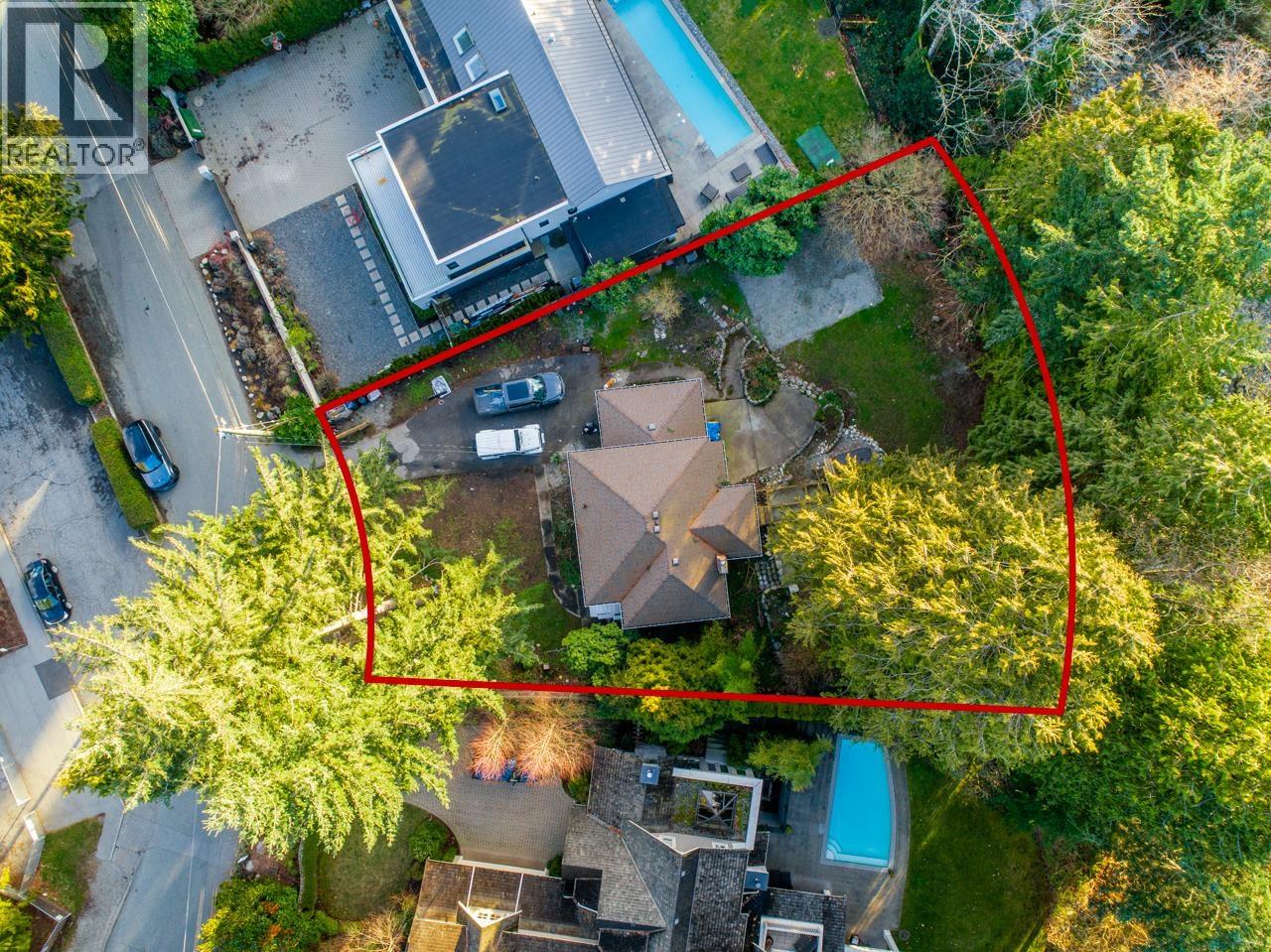 4325 MORGAN CRESCENT, West Vancouver, British Columbia