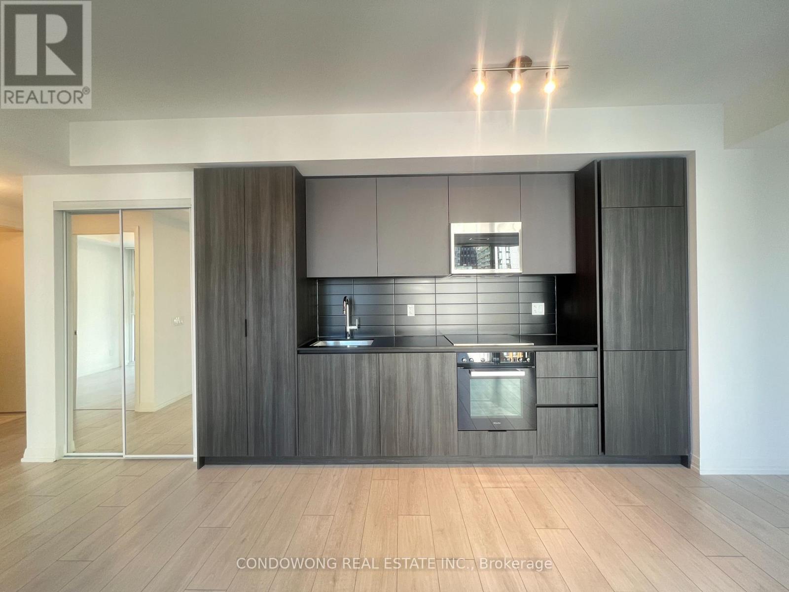 1606 - 400 King Street W, Toronto, Ontario  M5V 0X8 - Photo 10 - C13829374