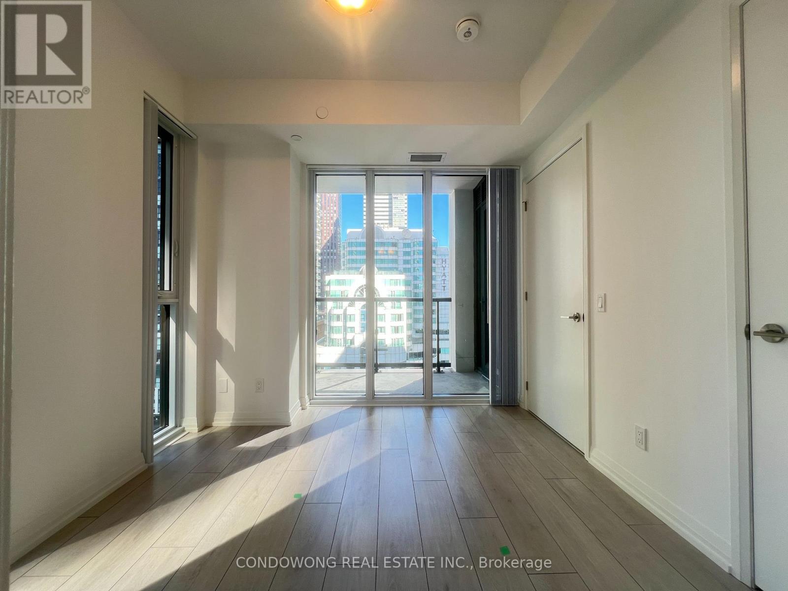 1606 - 400 King Street W, Toronto, Ontario  M5V 0X8 - Photo 17 - C13829374