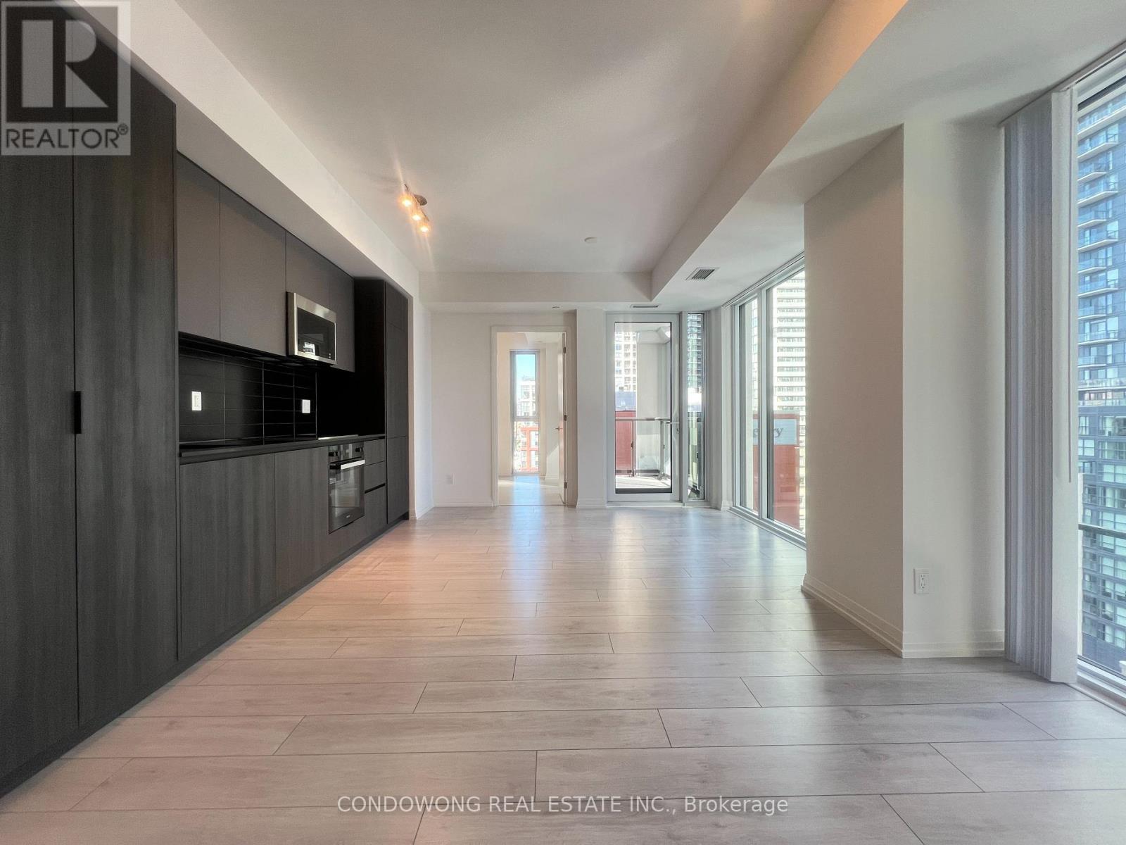 1606 - 400 King Street W, Toronto, Ontario  M5V 0X8 - Photo 2 - C13829374