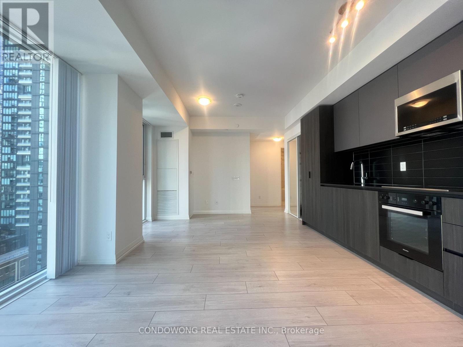 1606 - 400 King Street W, Toronto, Ontario  M5V 0X8 - Photo 3 - C13829374