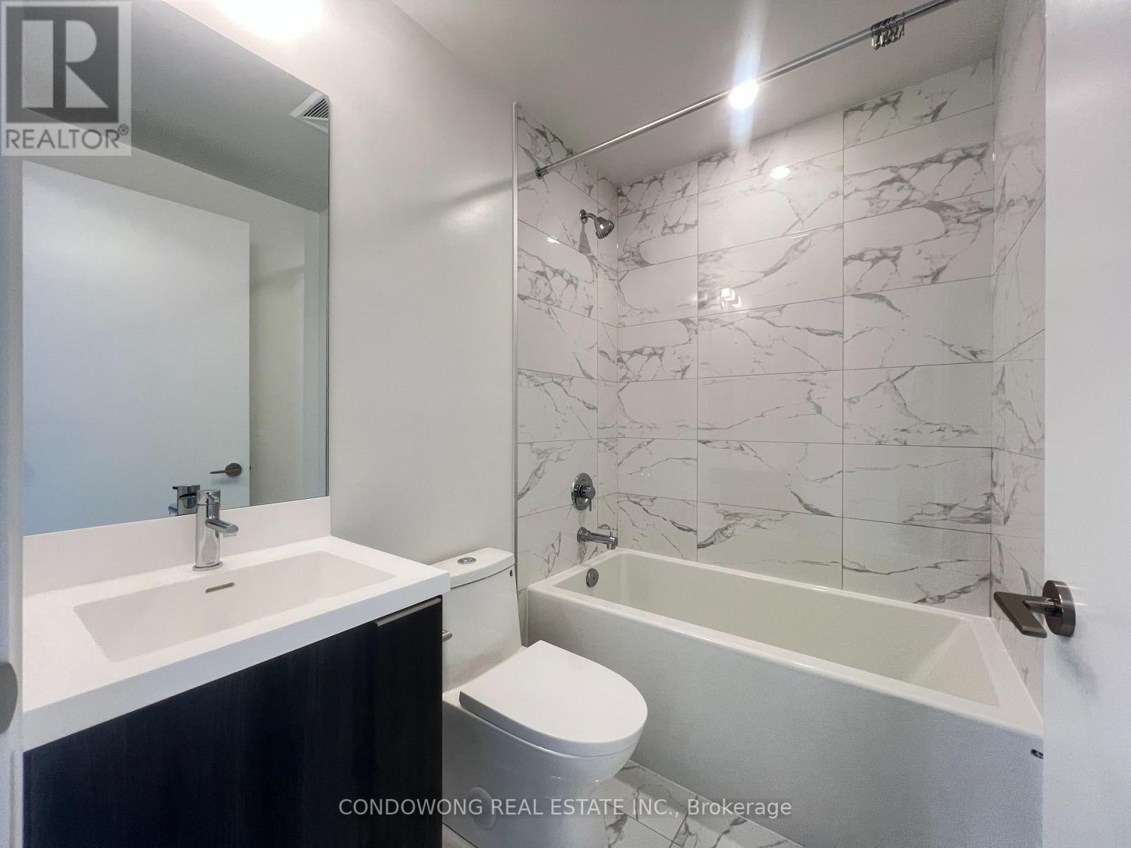 1606 - 400 King Street W, Toronto, Ontario  M5V 0X8 - Photo 4 - C13829374