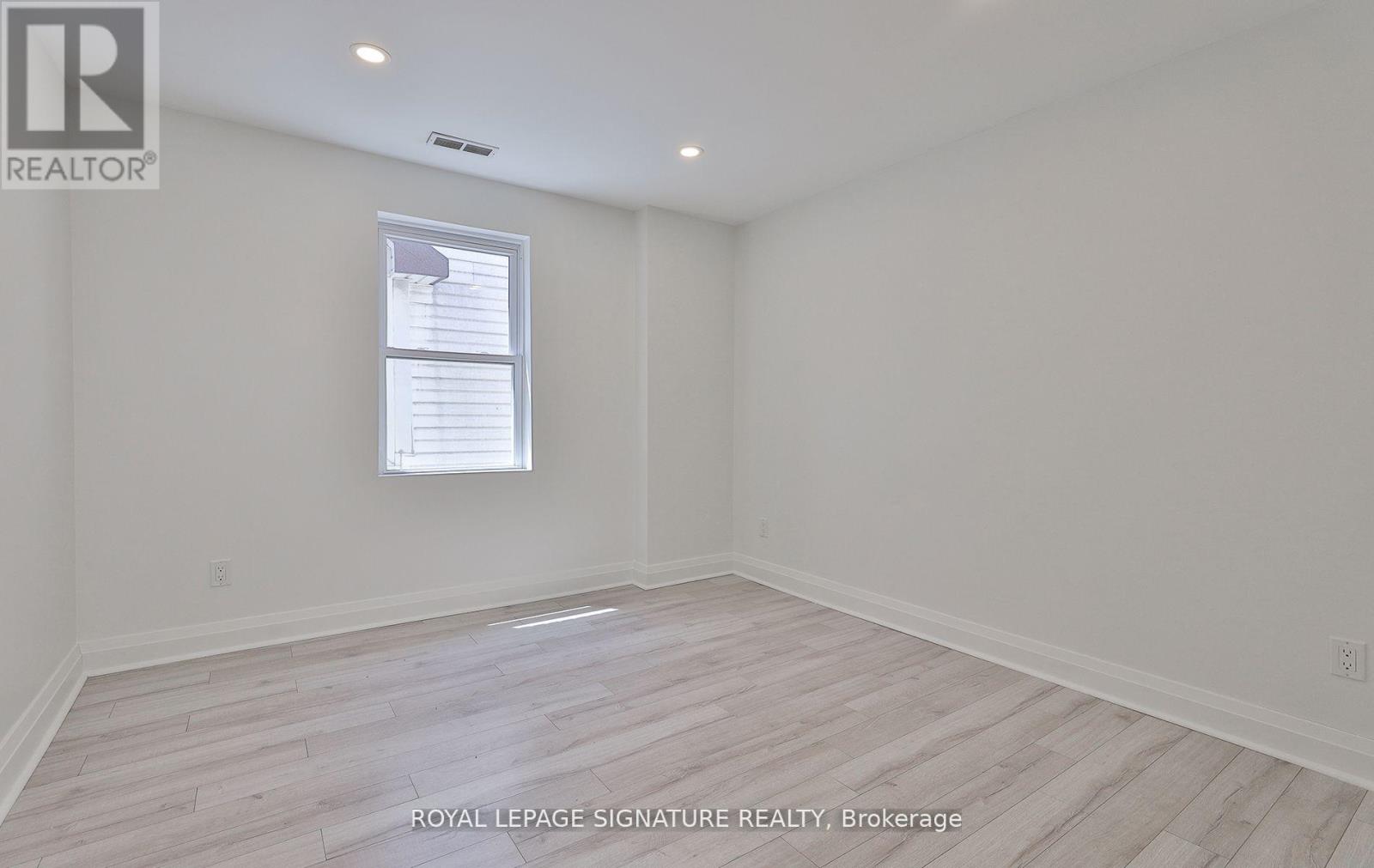 3rd Lvl - 995 Bloor Street W, Toronto, Ontario  M6H 1M1 - Photo 17 - C13829386