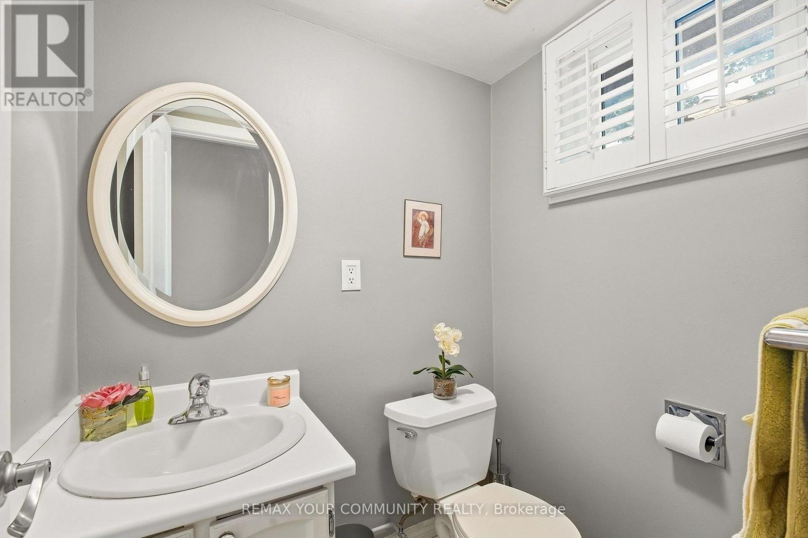 19 Poet's Walkway Way, Toronto, Ontario  M2J 4V2 - Photo 11 - C13829402