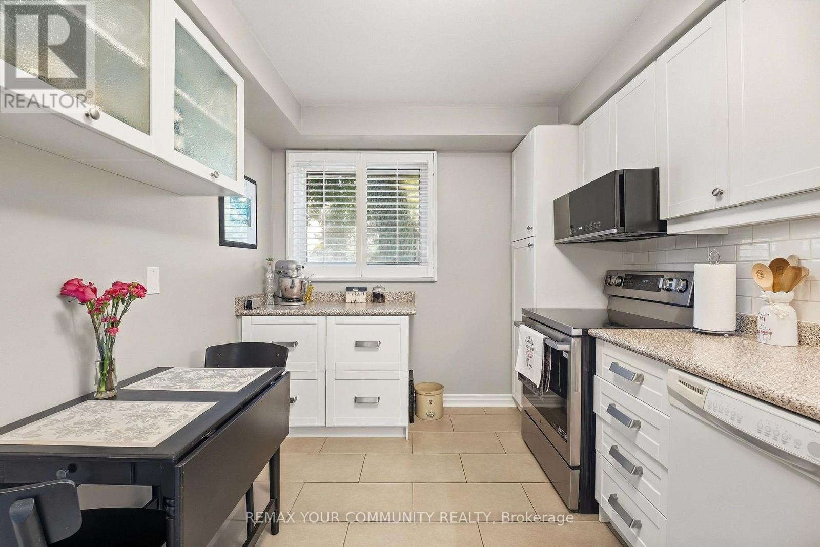 19 Poet's Walkway Way, Toronto, Ontario  M2J 4V2 - Photo 13 - C13829402