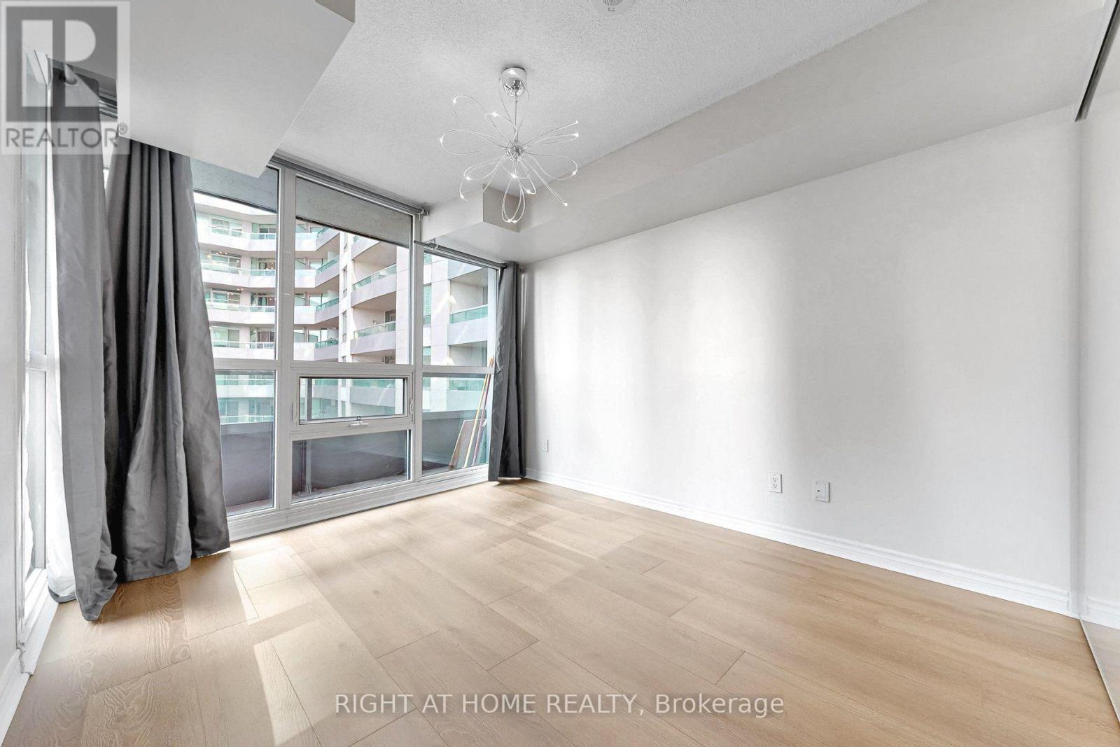 712 - 19 Grand Trunk Crescent, Toronto, Ontario M5J 3A3 - Photo 24 - C13829406