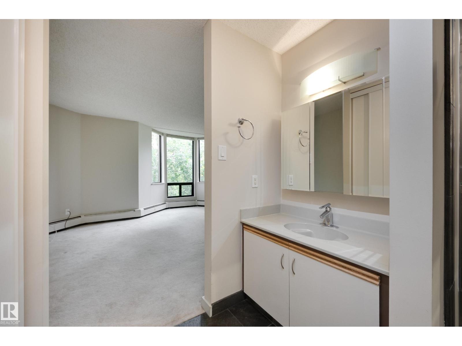 #7 9734 111 St Nw, Edmonton, Alberta  T5K 1J8 - Photo 41 - E4509790