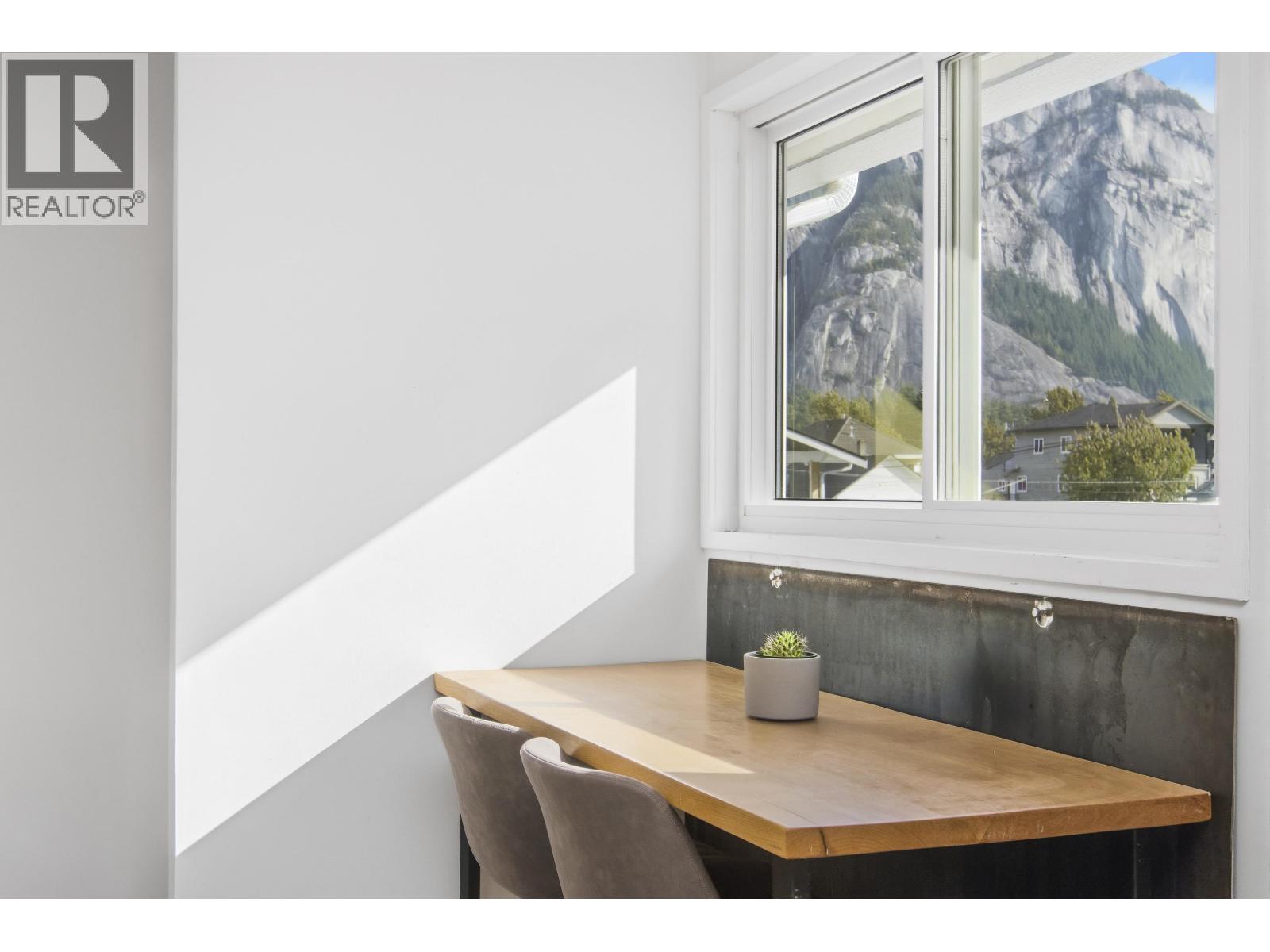 38012 Fifth Avenue, Squamish, British Columbia  V8B 0B4 - Photo 23 - R3169475