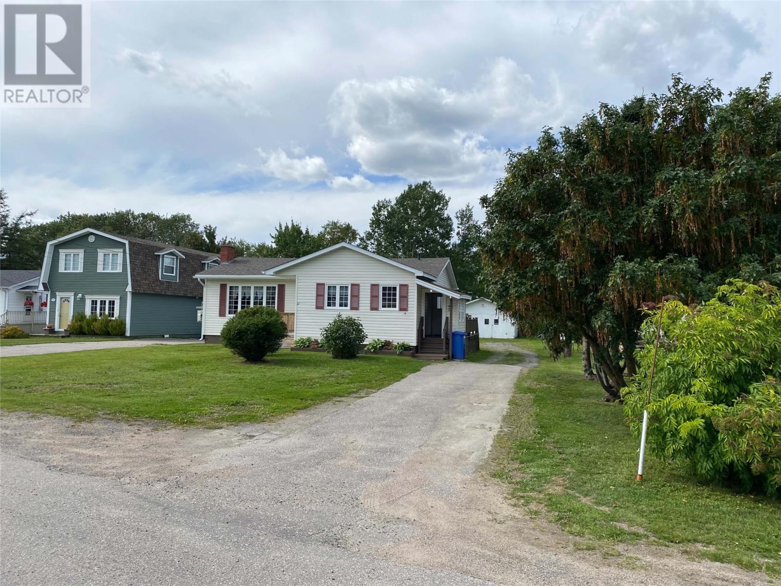 14 Hillview Heights, Glovertown, Newfoundland & Labrador  A0G 2L0 - Photo 2 - 1303639