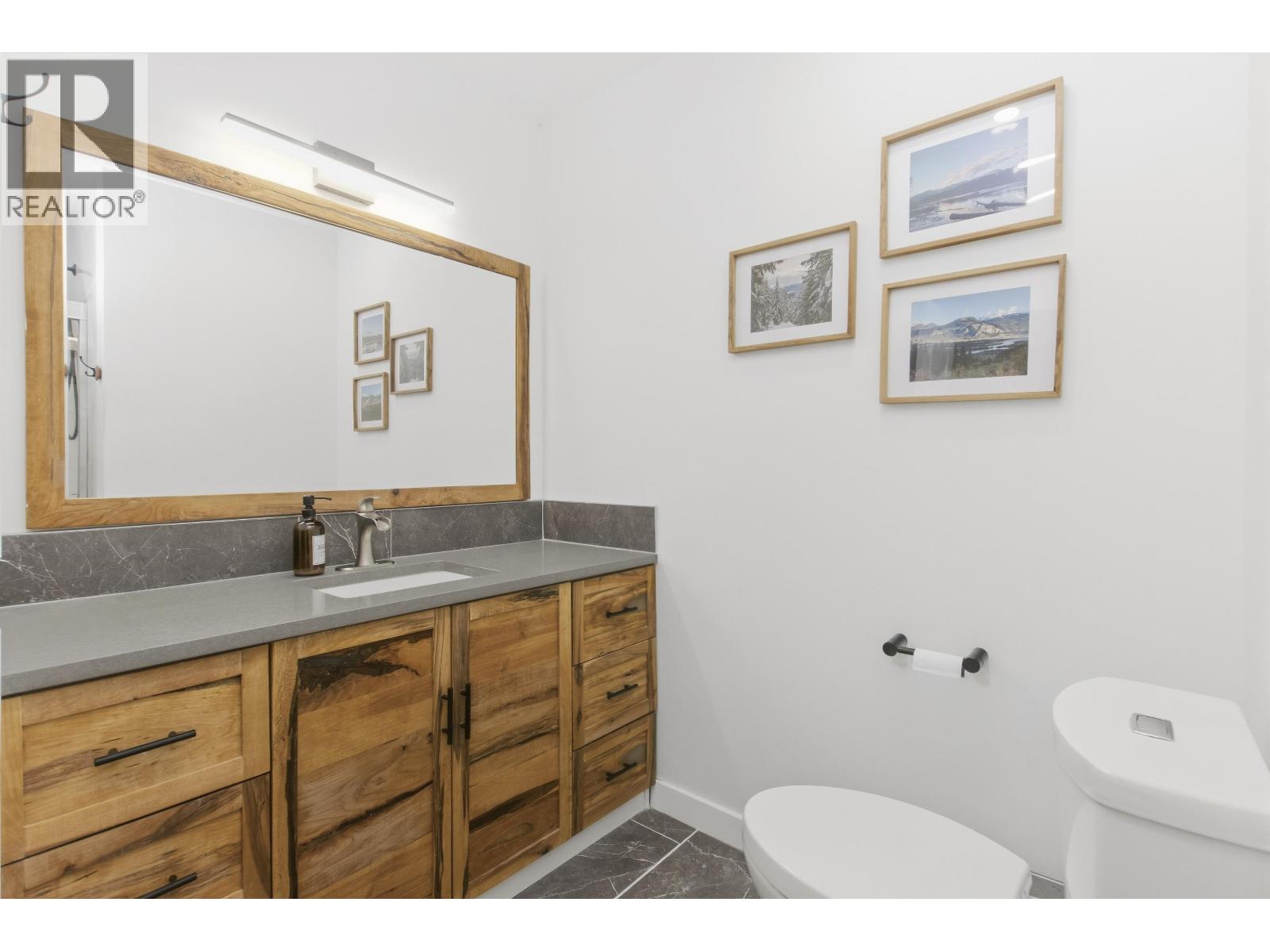 38012 Fifth Avenue, Squamish, British Columbia  V8B 0B4 - Photo 10 - R3169475
