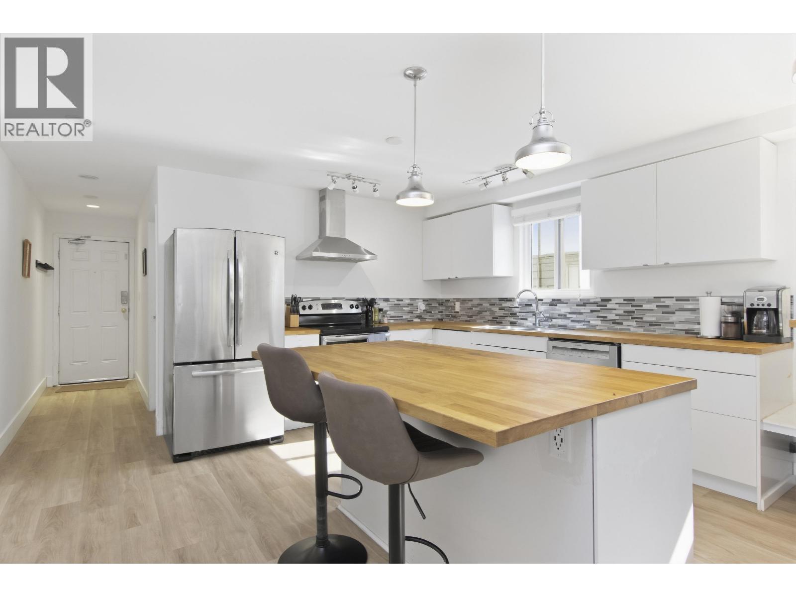 38012 Fifth Avenue, Squamish, British Columbia  V8B 0B4 - Photo 6 - R3169475