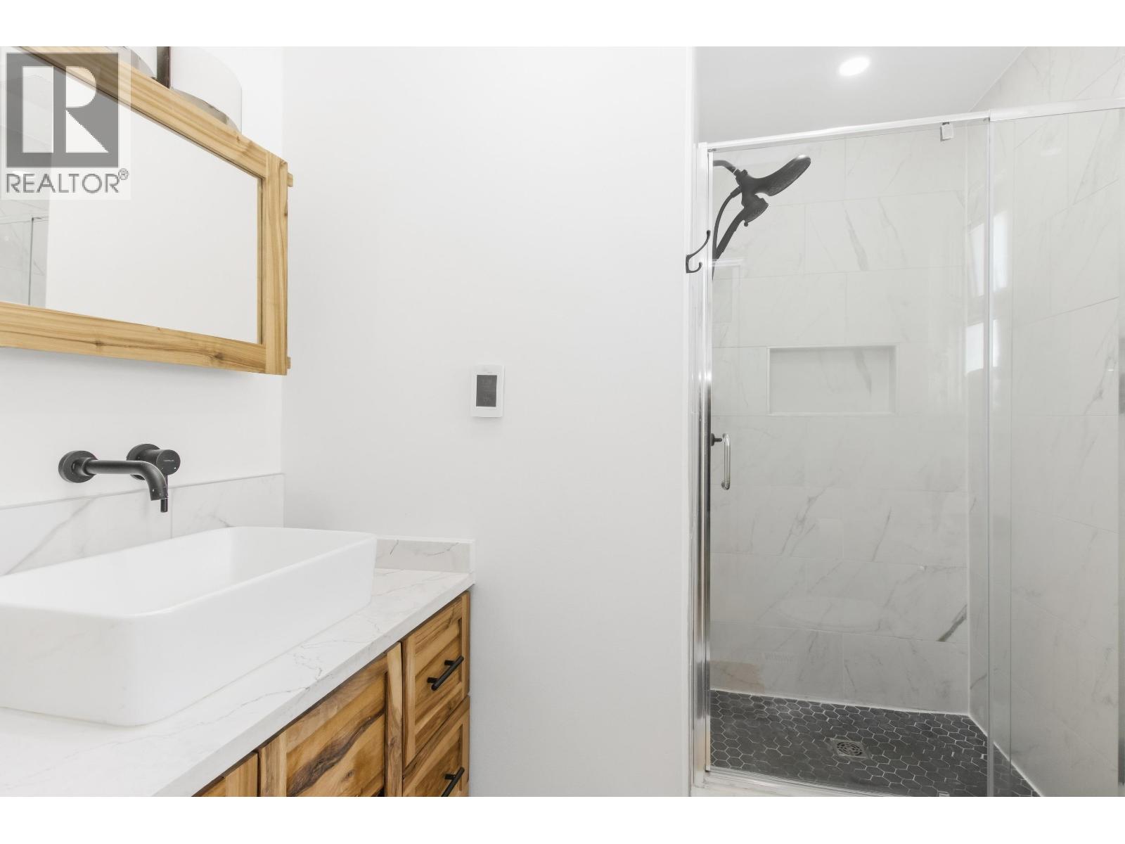 38012 Fifth Avenue, Squamish, British Columbia  V8B 0B4 - Photo 26 - R3169475