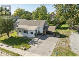 16 SNOOKS ROAD, Georgina, Ontario