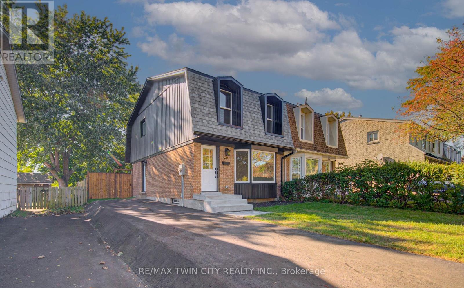 210 FERGUSON AVENUE, Cambridge, Ontario