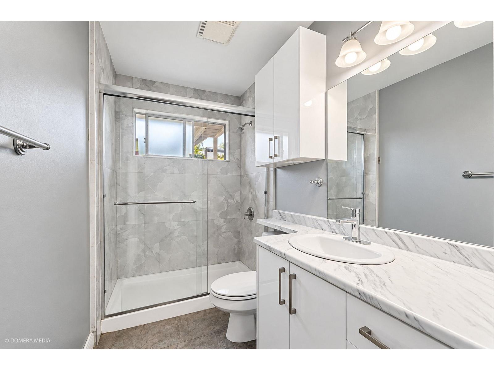 215 7838 120a Street, Surrey, British Columbia  V3W 5B6 - Photo 12 - R3169314