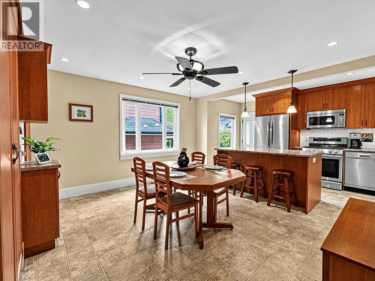 1109 Seventh Avenue, New Westminster, British Columbia  V3M 2J6 - Photo 10 - R3168999