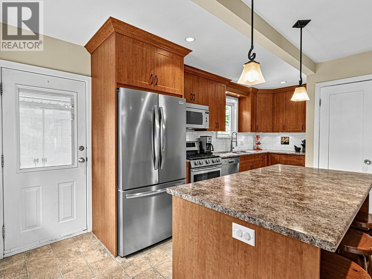 1109 Seventh Avenue, New Westminster, British Columbia  V3M 2J6 - Photo 8 - R3168999