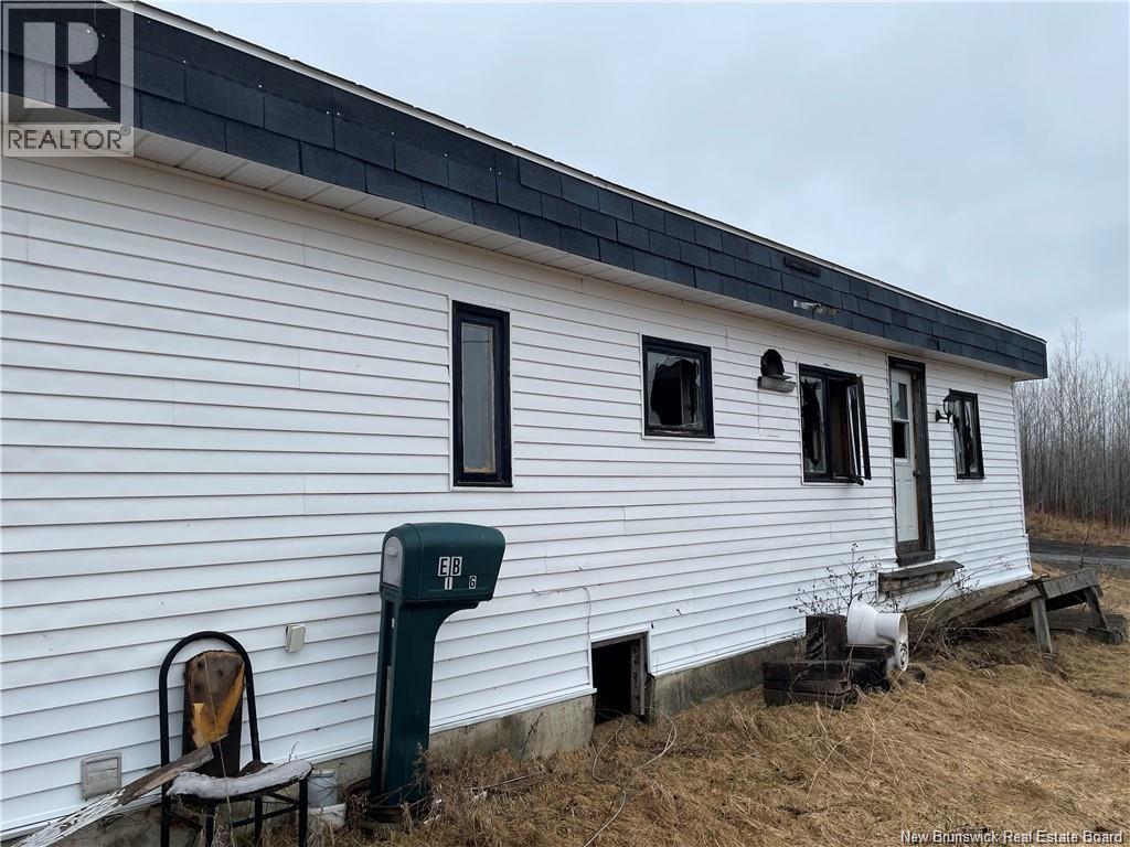 16 Chemin Gerard, Sainte-Anne-De-Madawaska, New Brunswick  E7E 1N6 - Photo 3 - NB148584
