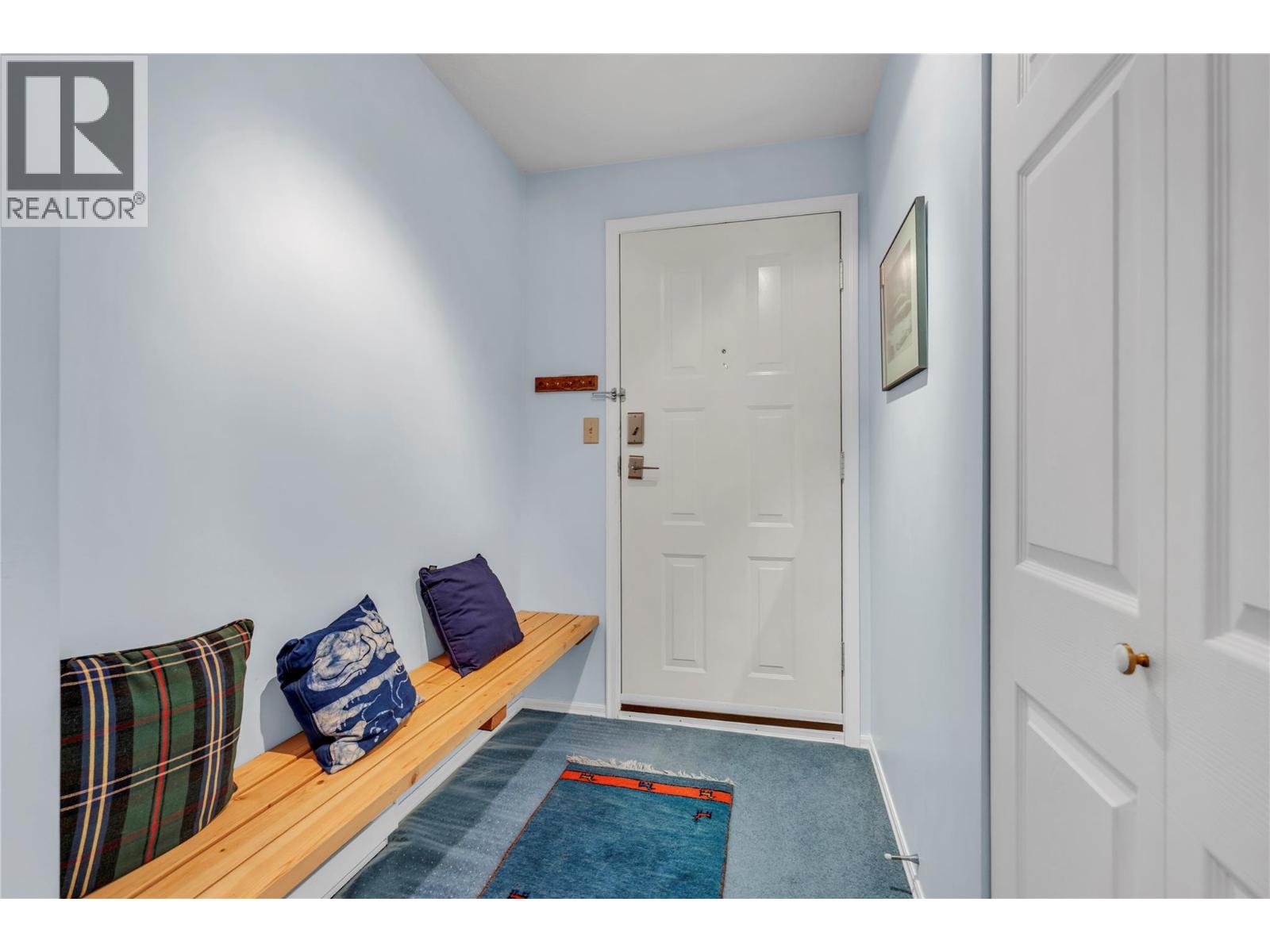 330 Strayhorse Road Unit# 318, Apex Mountain, British Columbia