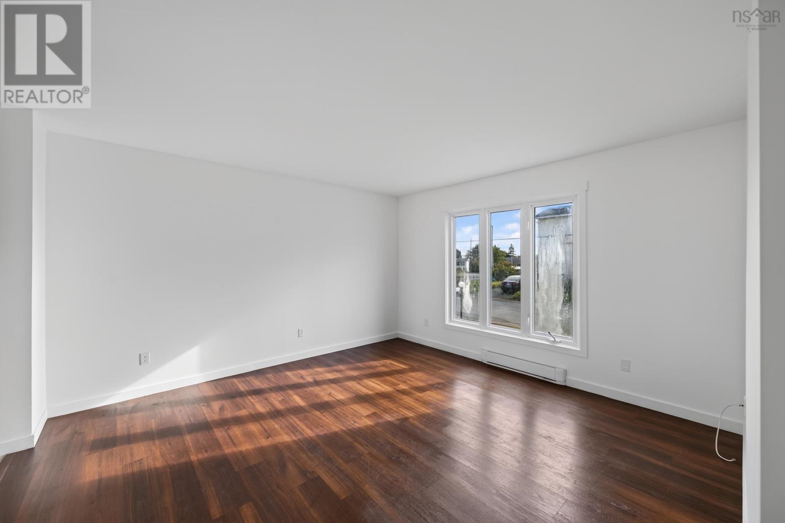 3 Chebucto Circle, Eastern Passage, Nova Scotia  B3E 1G5 - Photo 3 - 202624385