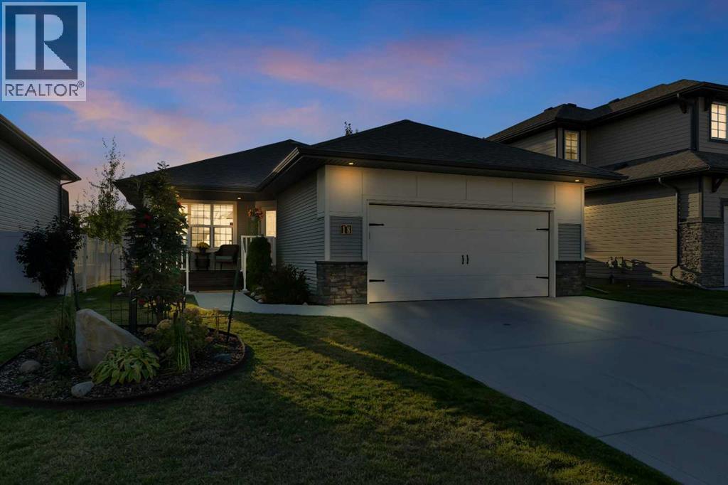 18 Traynor Close, Red Deer, Alberta  T4P 0W5 - Photo 2 - A2347981