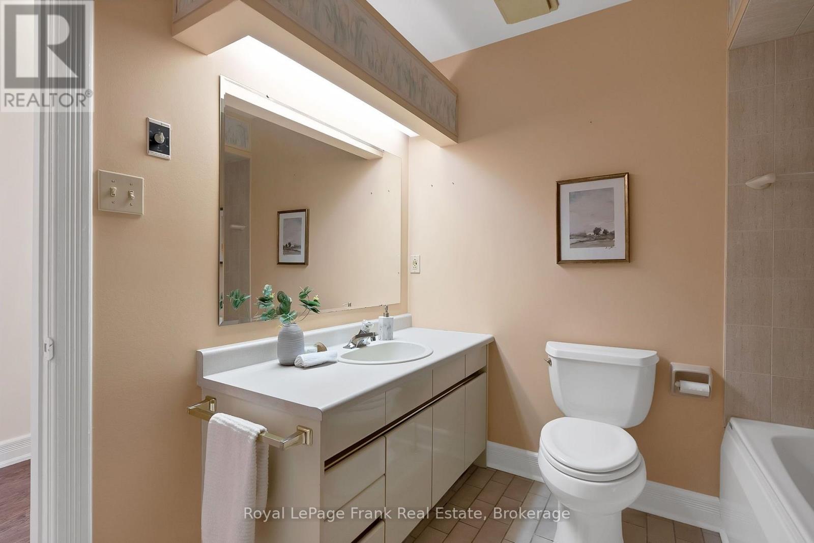 301 - 1 Sherwood Street, Kawartha Lakes, Ontario  K0M 1A0 - Photo 30 - X13829478