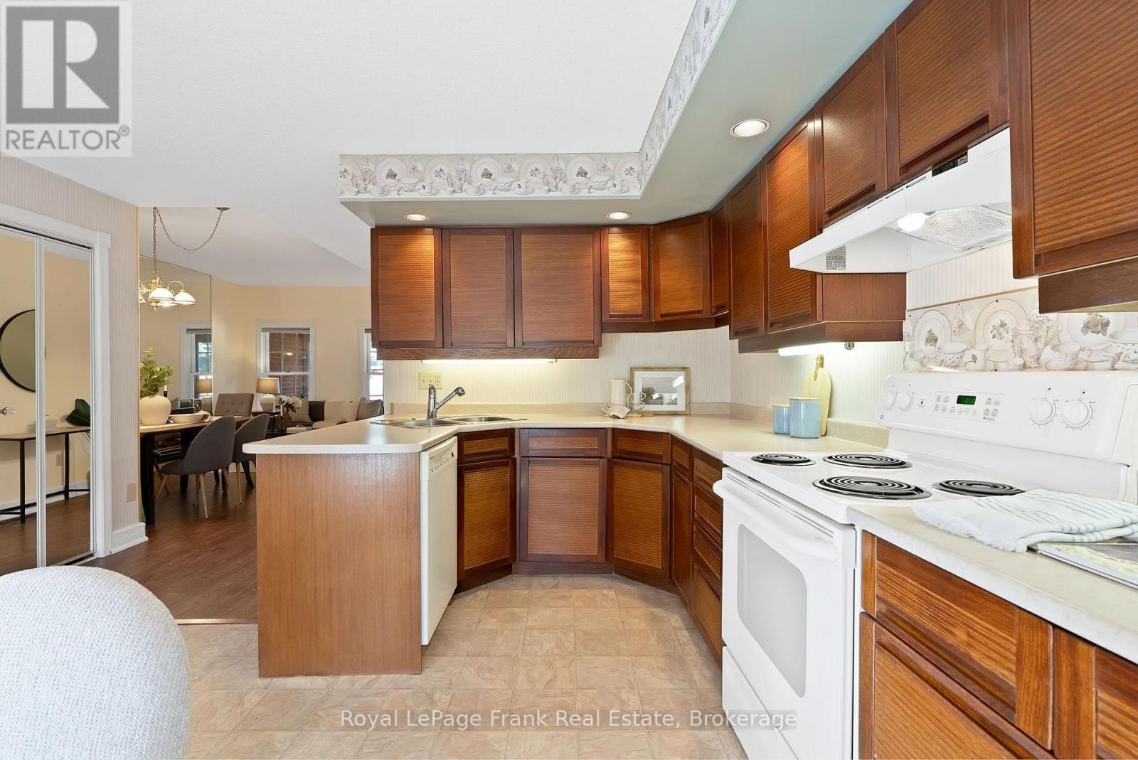 301 - 1 Sherwood Street, Kawartha Lakes, Ontario  K0M 1A0 - Photo 8 - X13829478