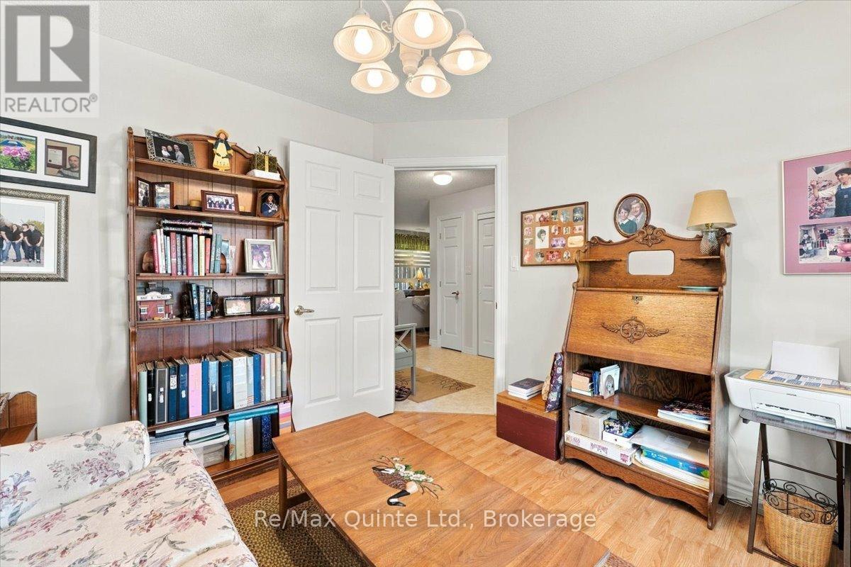 14 - 15 Aldersgate Drive, Belleville, Ontario  K8N 5N1 - Photo 4 - X13829526